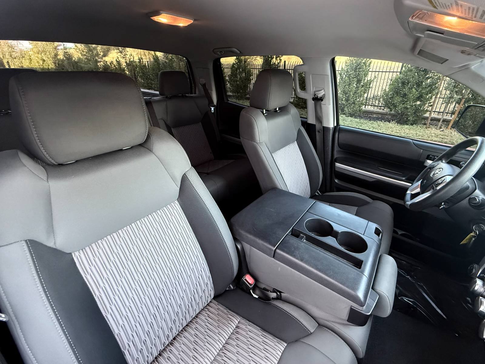 Used 2015 Toyota Tundra SR5 AWD/4WD image 18