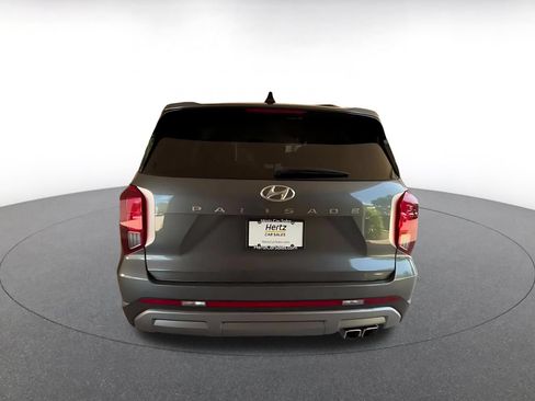 Used 2025 Hyundai Palisade SEL FWD image 11