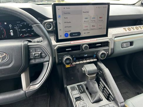 Certified 2025 Toyota 4Runner Trailhunter AWD/4WD image 18