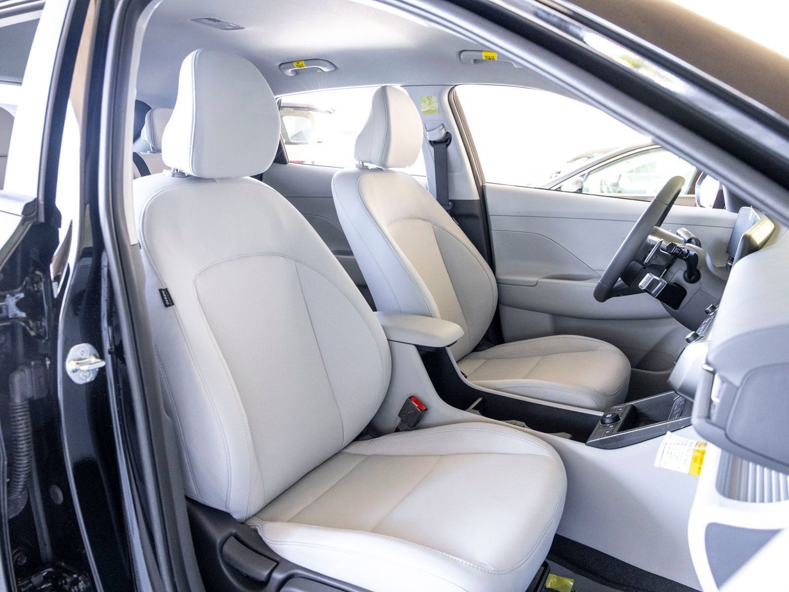New 2025 Hyundai Kona SEL FWD image 24