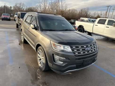 Used 2016 Ford Explorer Limited image 19