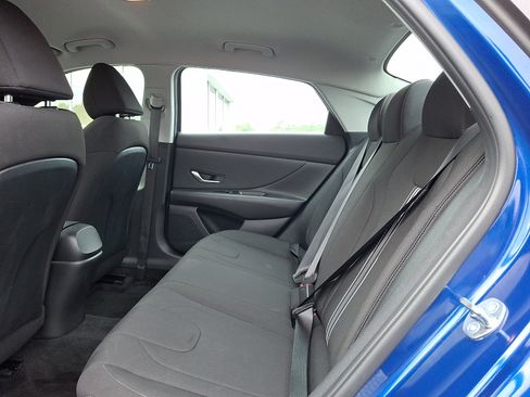 Certified 2023 Hyundai Elantra SEL w/ Convenience Package FWD image 10