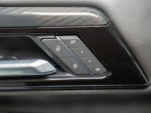 Used 2025 GMC Yukon AT4 w/ Premium Trailering Package image 15