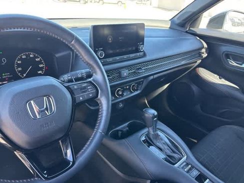Used 2024 Honda HR-V Sport image 19