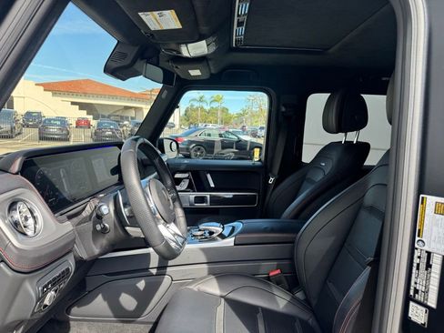 Used 2021 Mercedes-Benz G 63 AMG 4MATIC w/ G Manufaktur Interior Package image 8