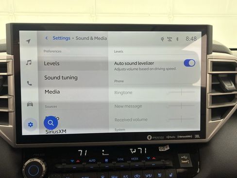 Used 2023 Toyota Tundra Limited image 35