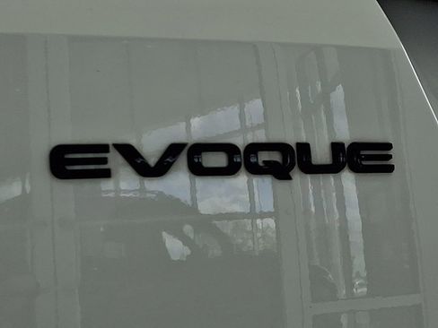 Used 2023 Land Rover Range Rover Evoque R-Dynamic SE AWD/4WD image 33
