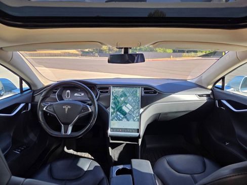 Used 2014 Tesla Model S 60 image 19