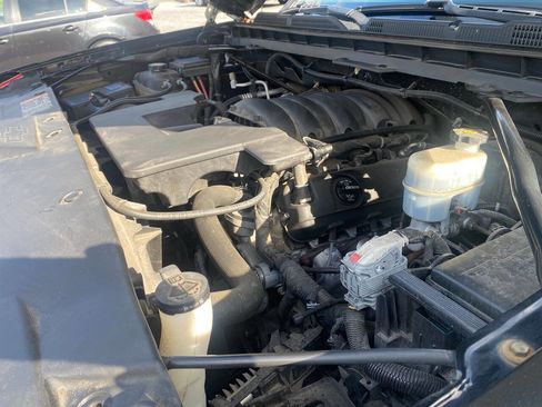 Used 2018 Chevrolet Silverado 1500 LT w/ All Star Edition image 29