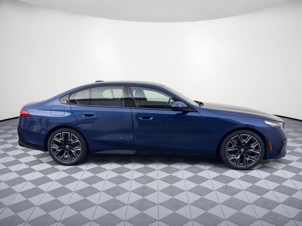 Certified 2026 BMW i5 eDrive40 RWD image 8