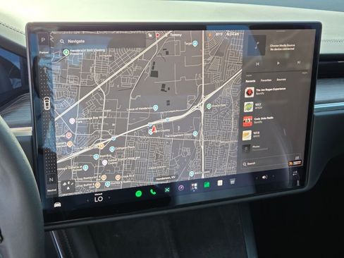 Used 2021 Tesla Model S Plaid AWD/4WD image 29