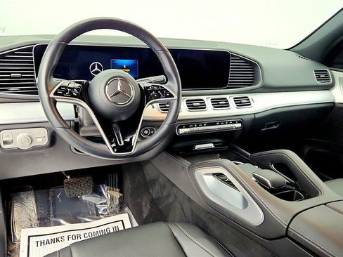 Used 2025 Mercedes-Benz GLE 350 4MATIC w/ Winter Package image 15
