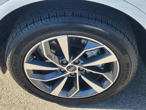 Used 2024 Audi Q5 2.0T Premium Plus image 9