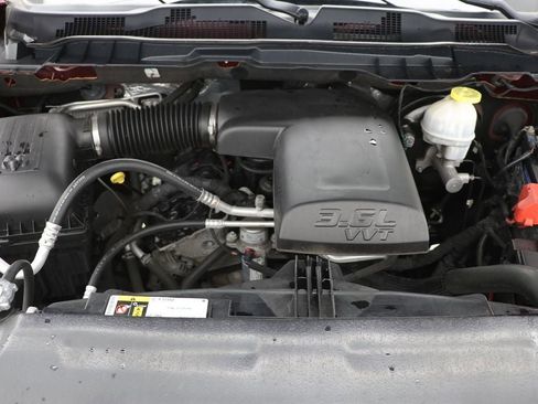 Used 2019 RAM 1500 Express w/ Express Value Package AWD/4WD image 30