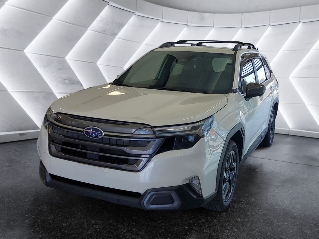 Used 2025 Subaru Forester Limited AWD/4WD image 3