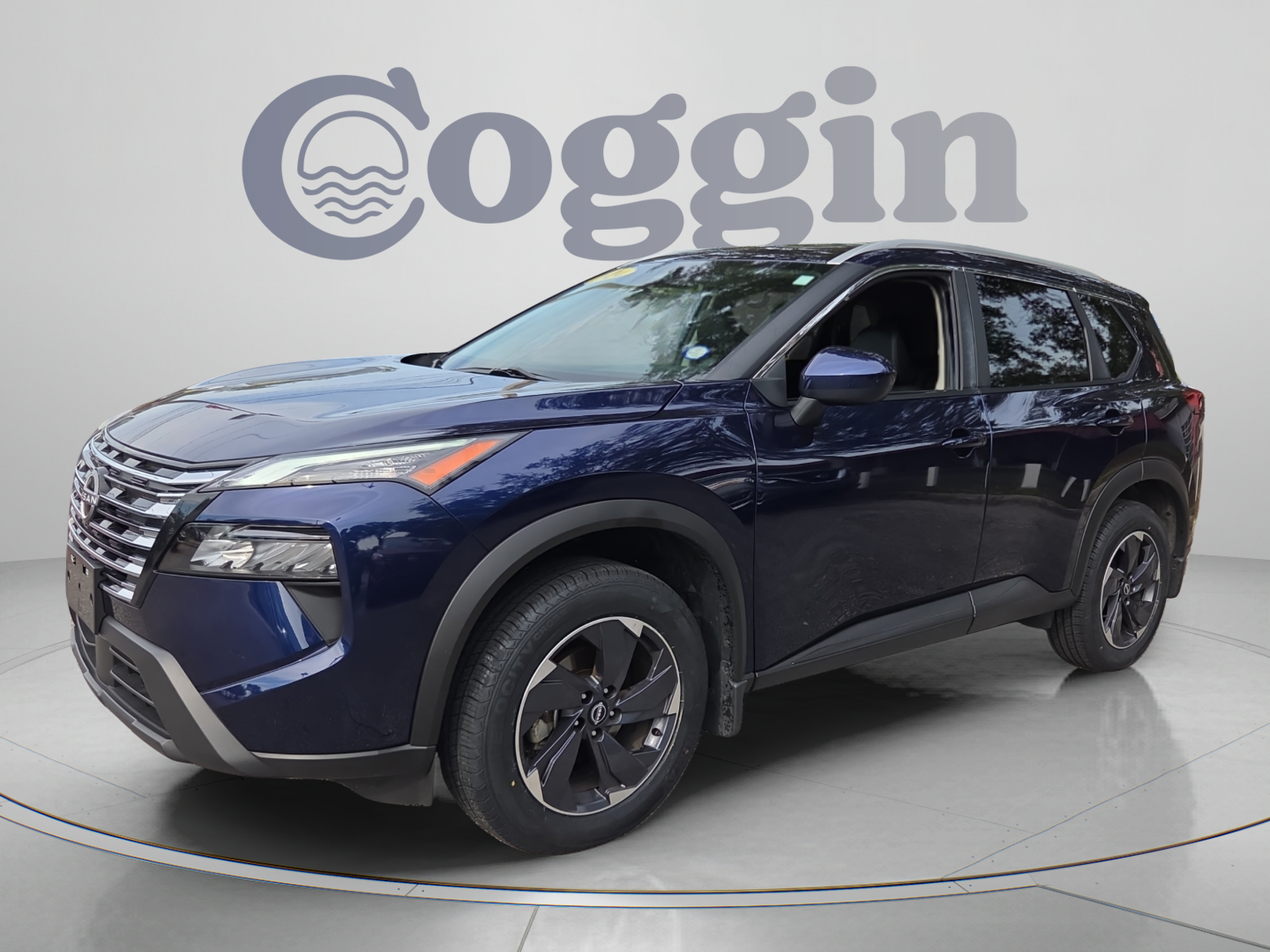Used 2024 Nissan Rogue SV w/ SV Premium Package AWD/4WD image 1