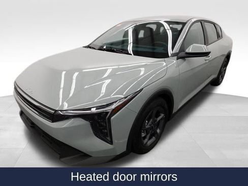 Used 2025 Kia K4 LXS image 14