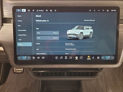Used 2024 Rivian R1S Adventure AWD/4WD image 29