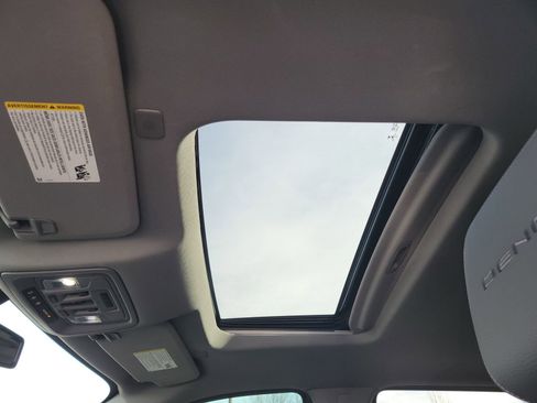 Used 2021 GMC Sierra 1500 Denali w/ Denali Premium Package image 16