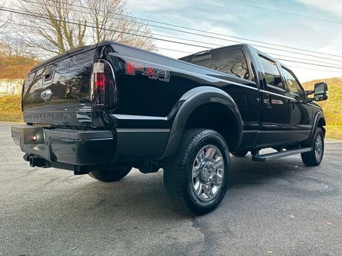 Used 2016 Ford F250 Lariat w/ Chrome Package image 5