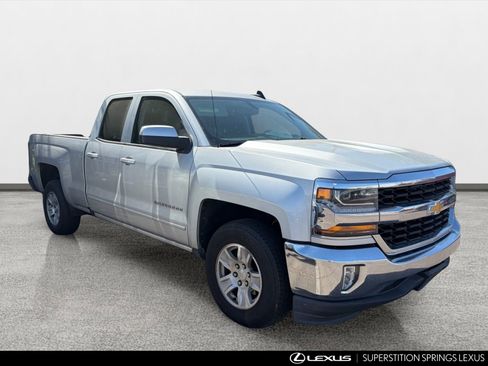 Used 2018 Chevrolet Silverado 1500 LT w/ All Star Edition RWD image 2