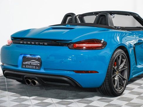 Used 2018 Porsche 718 Boxster S image 14