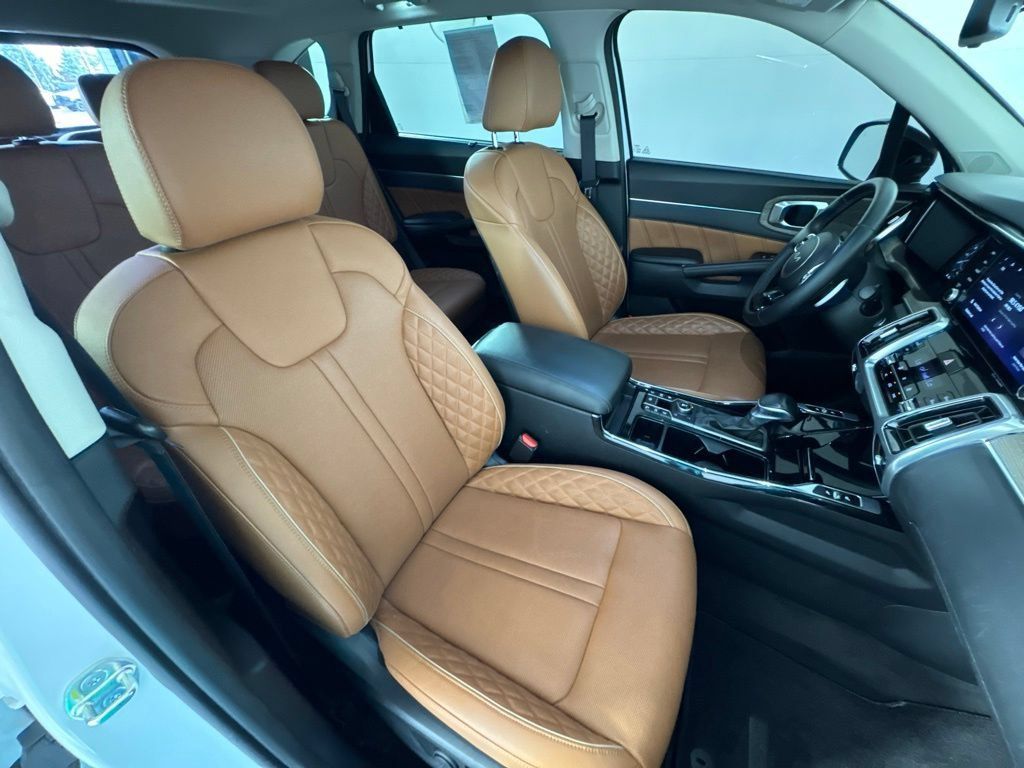 Used 2023 Kia Sorento SX Prestige AWD/4WD image 47
