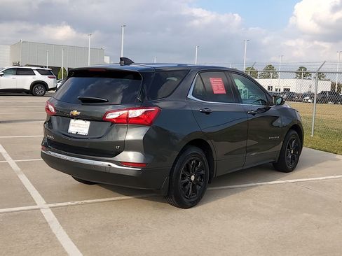 Used 2019 Chevrolet Equinox LT w/ Driver Convenience Package image 5
