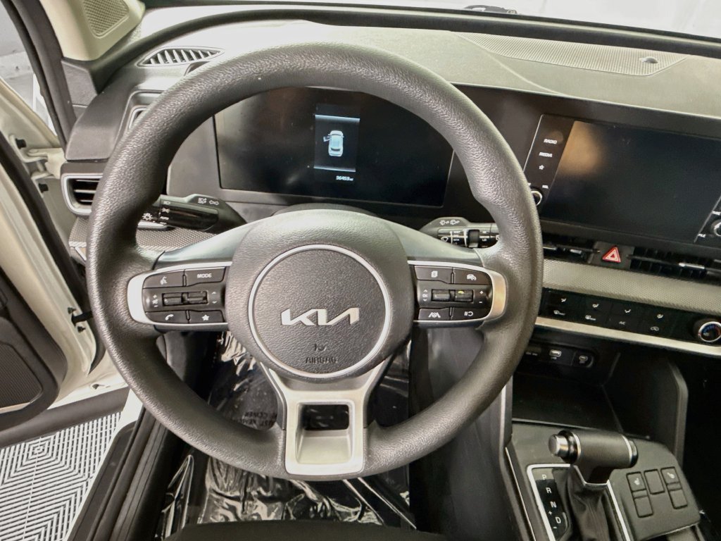 Used 2023 Kia Sportage LX AWD/4WD image 21