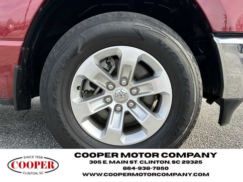 Used 2024 RAM 1500 Laramie image 12