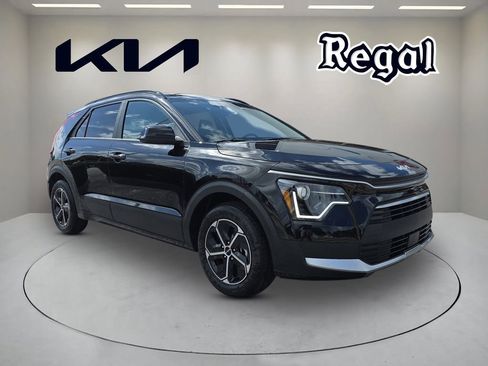 New 2025 Kia Niro EX image 1