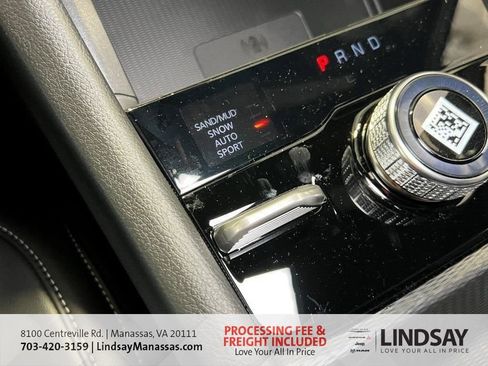New 2025 Jeep Grand Cherokee L Limited w/ Luxury Tech Group II AWD/4WD image 40