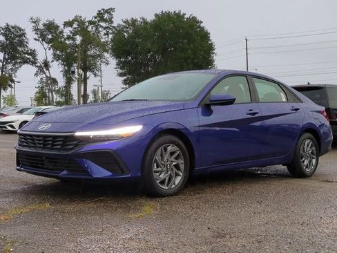 New 2026 Hyundai Elantra Blue image 2