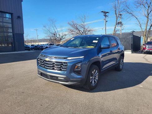 Used 2025 Chevrolet Equinox LT image 7