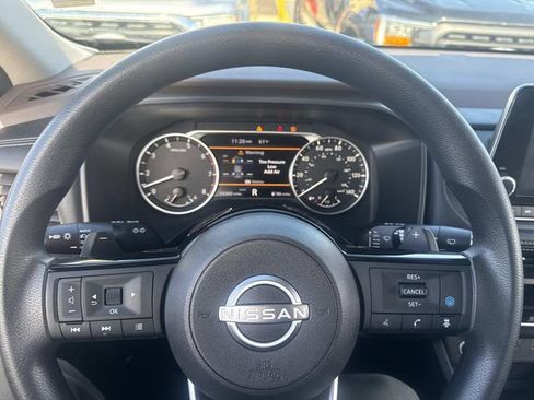 Used 2023 Nissan Rogue SV image 26