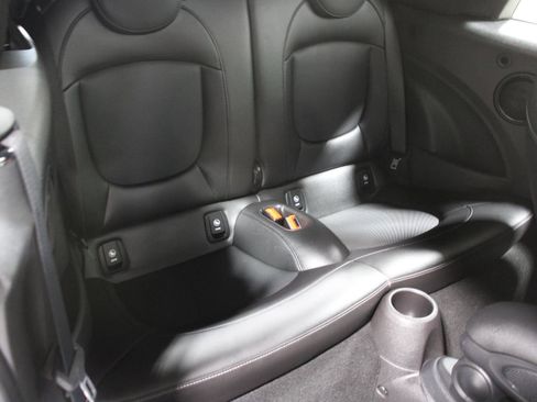 Certified 2022 MINI Cooper S w/ Driver Assistance Package image 28