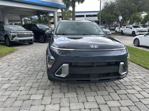 Used 2025 Hyundai Kona SEL FWD image 18