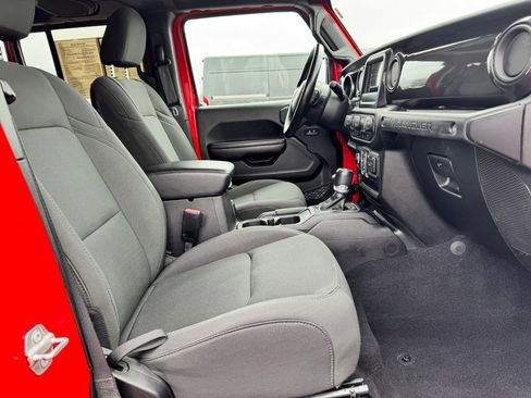 Used 2021 Jeep Wrangler Unlimited Sport AWD/4WD image 10