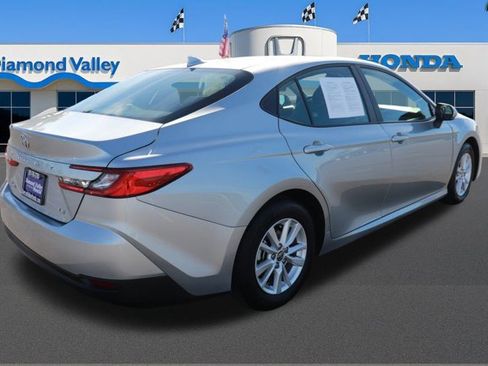 Used 2025 Toyota Camry LE image 6