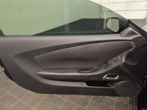 Used 2014 Chevrolet Camaro SS RWD image 13