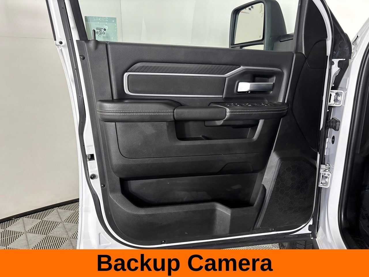 Used 2025 RAM 2500 Big Horn AWD/4WD image 10