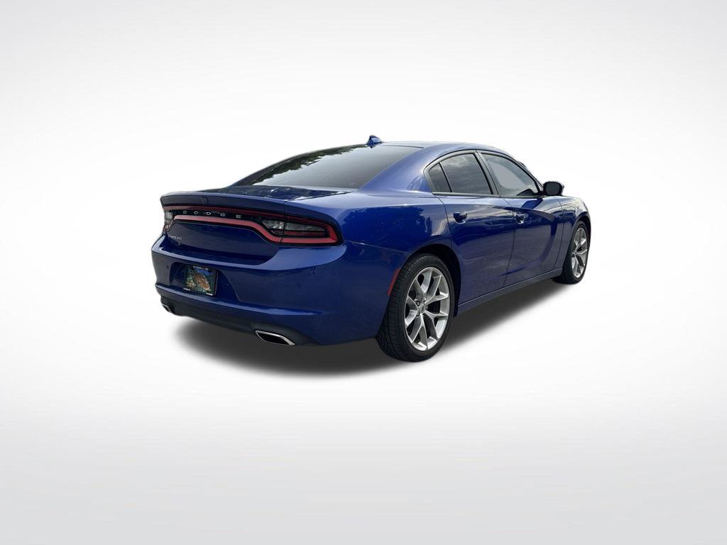 Used 2022 Dodge Charger SXT w/ Plus Group RWD image 5