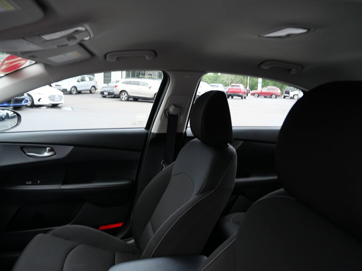Used 2021 Kia Forte LXS FWD image 11