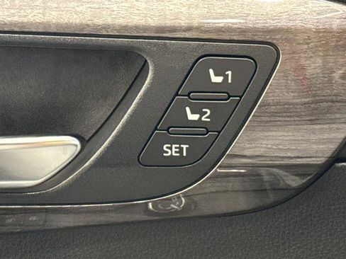 Used 2021 Toyota Highlander Limited image 68