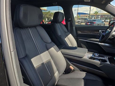 New 2026 Cadillac Vistiq Sport image 11