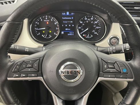 Used 2021 Nissan Rogue Sport SL w/ Premium Package image 18