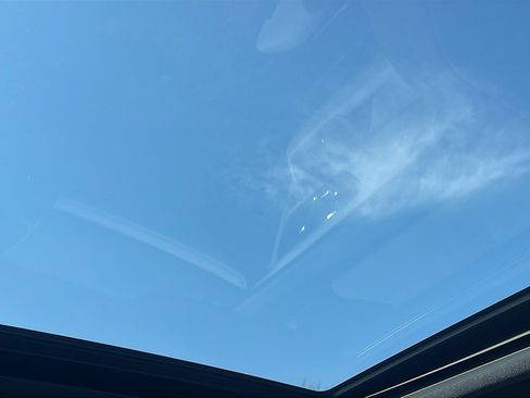 Certified 2025 Subaru Forester Limited image 23