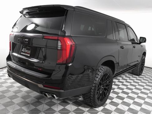 Used 2026 GMC Yukon XL AT4 Ultimate image 5
