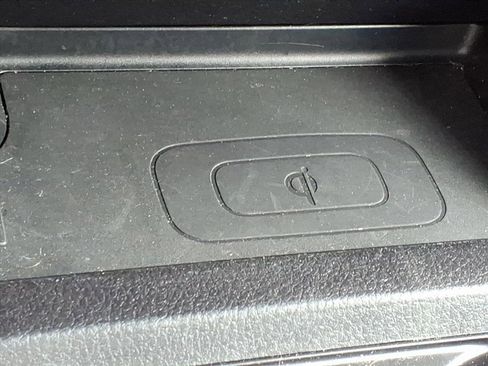 Used 2016 Toyota Tacoma TRD Sport image 24