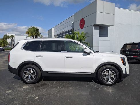 Certified 2021 Kia Telluride EX image 5